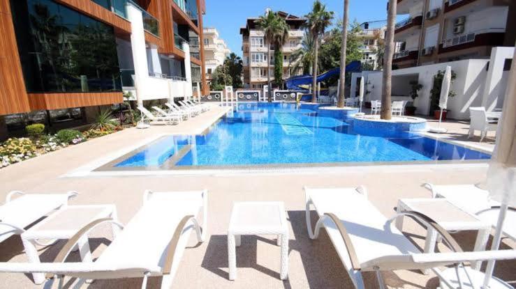 Luxury Flat 2 Mins From Beach 알란야 외부 사진